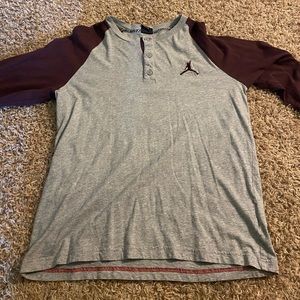 Nike Jordan large long sleeve t-shirt